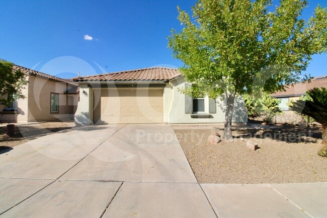 property at 314 W Vuelta Friso