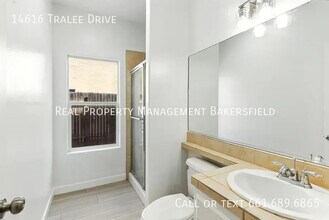 14616 Tralee Dr in Bakersfield, CA - Building Photo - Building Photo