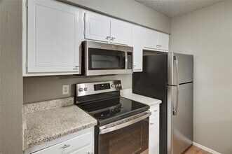 5634 Boca Raton Blvd-Unit -Boca Raton #211 in Fort Worth, TX - Building Photo - Building Photo