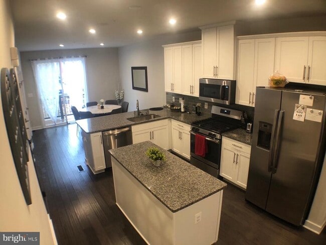 6212 Editors Park Dr in Hyattsville, MD - Building Photo - Building Photo