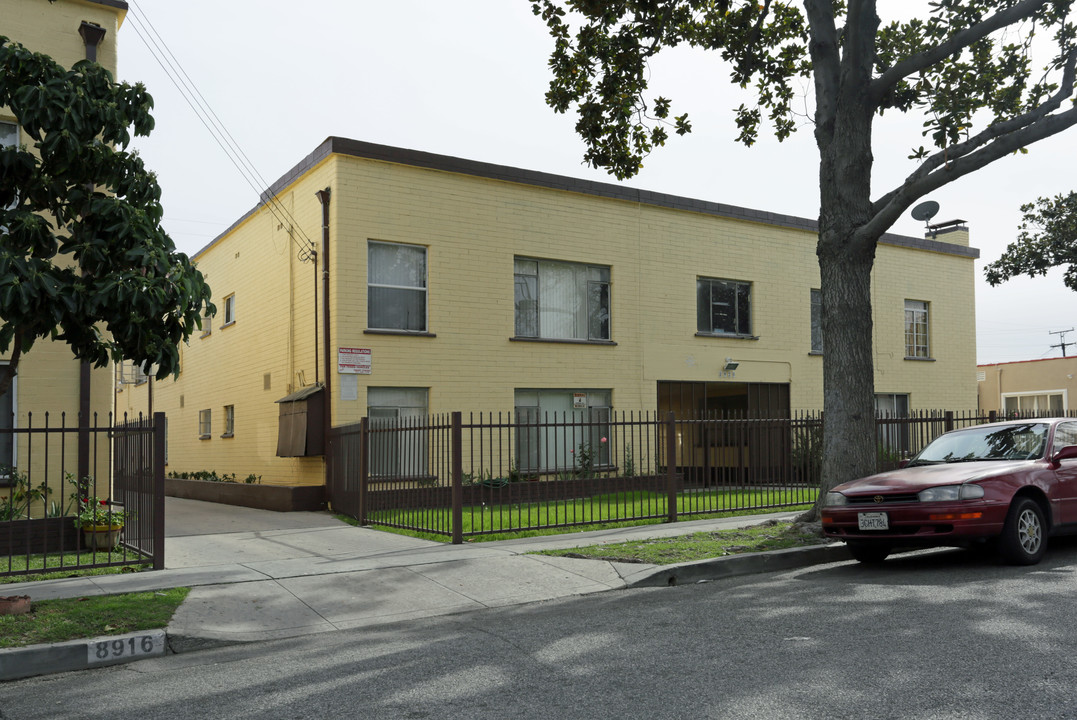 Ardmore Apartments in South Gate, CA - Building Photo