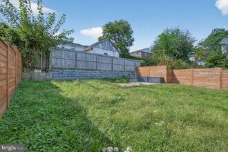 2136 S Monroe St in Arlington, VA - Building Photo - Building Photo