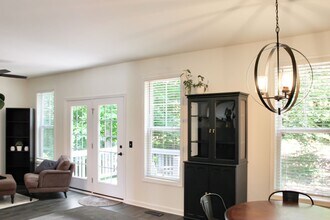 6381 Flintstone Dr in Barboursville, VA - Building Photo - Building Photo