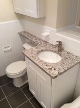 1440 Beacon St in Brookline, MA - Foto de edificio - Building Photo