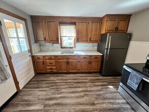12 Bessemer St in Springfield, MA - Building Photo - Building Photo