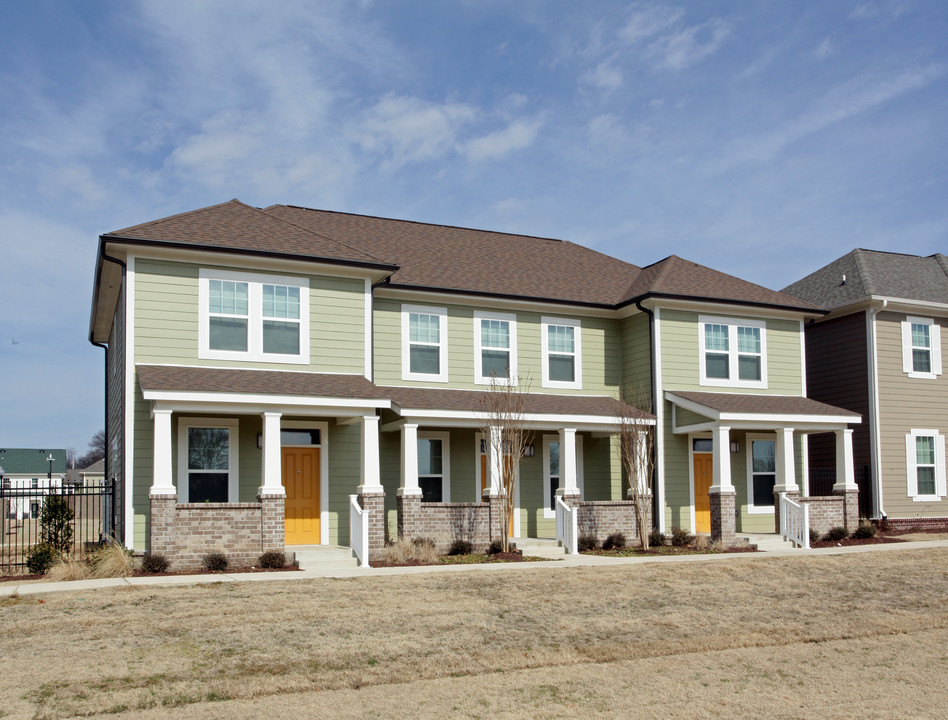 Cleaborn Pointe at Heritage Senior Apartments in Memphis, TN - Foto de edificio