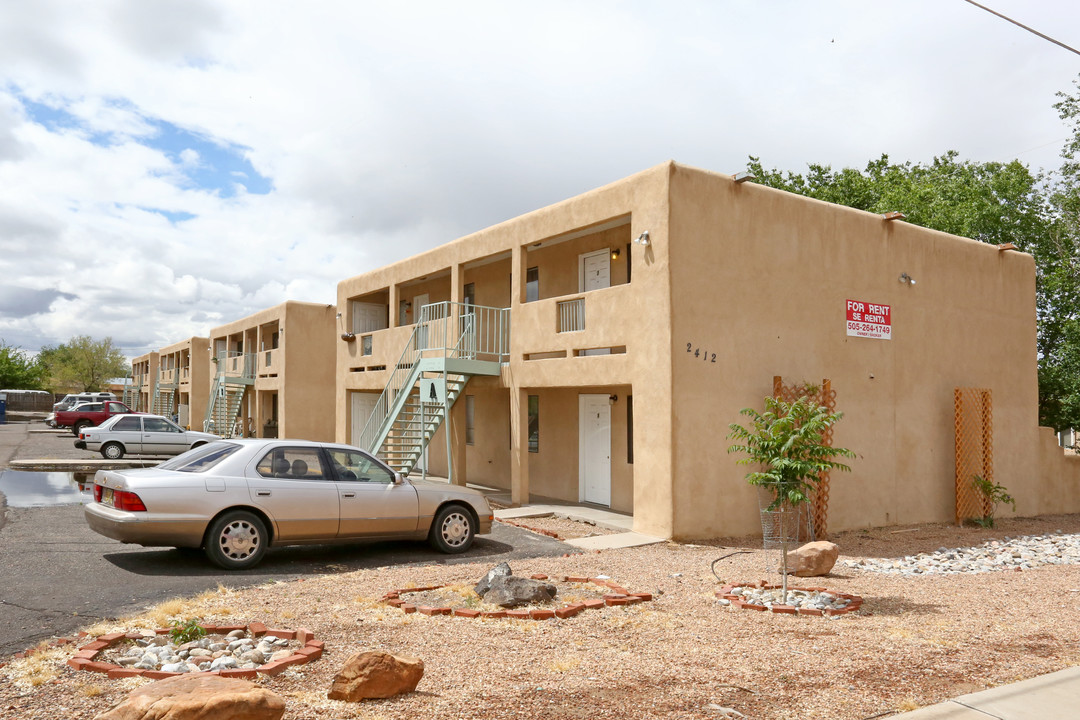 2412 Rice Ave NW in Albuquerque, NM - Building Photo