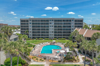 Midnight Cove I in Sarasota, FL - Building Photo - Building Photo