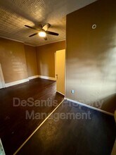 1815 Locust St in Pittsburgh, PA - Foto de edificio - Building Photo