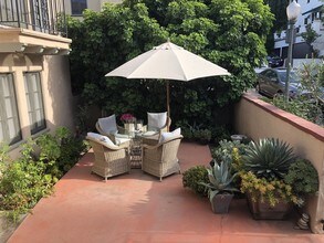 2414 Tesla Terrace, Unit 2 in Los Angeles, CA - Building Photo - Building Photo