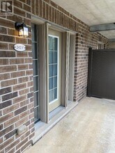 242 Rachel Crescent in Kitchener, ON - Building Photo - Building Photo