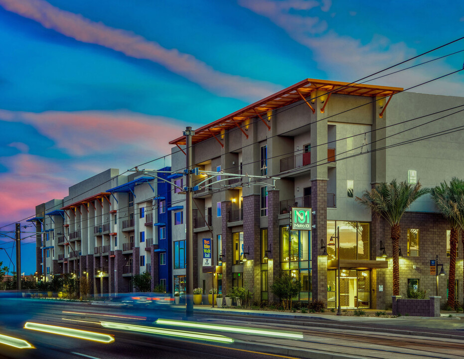 Metro 101 Apartments in Tempe, AZ - Building Photo