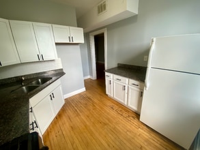 6640 S Fairfield Ave in Chicago, IL - Building Photo - Building Photo