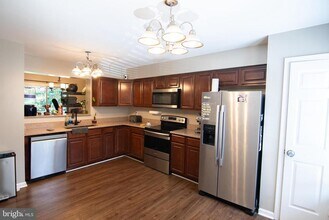 611 Wind Ridge Dr in Stafford, VA - Building Photo - Building Photo