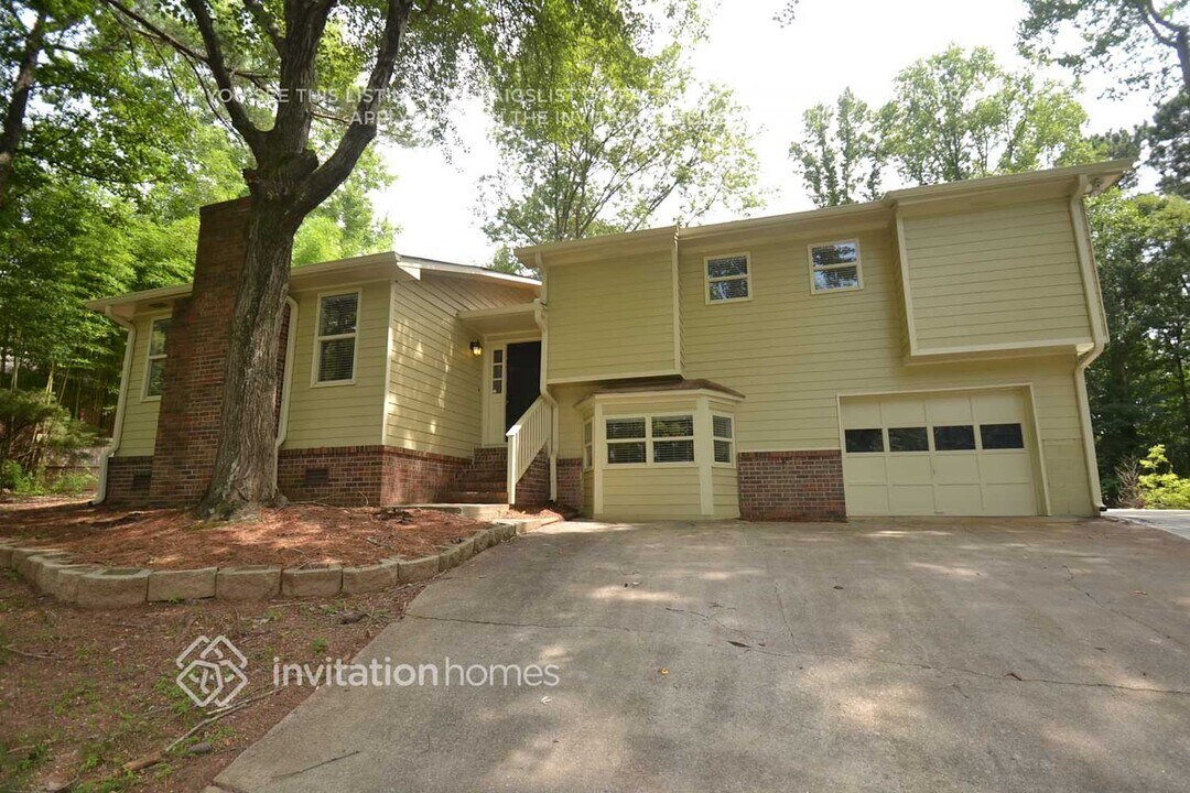2625 Mohawk Trail in Acworth, GA - Building Photo
