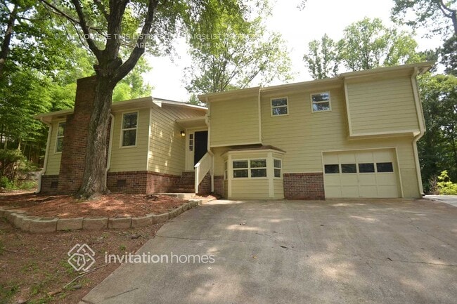 property at 2625 Mohawk Trail