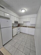 13712 N 20th St in Tampa, FL - Building Photo - Building Photo