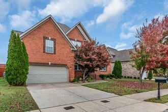 1016 Red Pepper Ridge in Spring Hill, TN - Building Photo - Building Photo