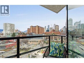 1003 Burnaby St in Vancouver, BC - Building Photo - Building Photo