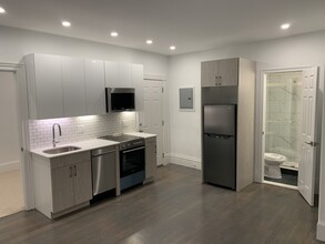 233 Newbury St, Unit 3R in Boston, MA - Building Photo - Building Photo