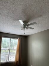 729 Daylight Ct, Unit NA in Newport News, VA - Foto de edificio - Building Photo