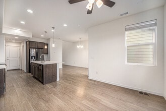 9790 Clermont Ln in Thornton, CO - Foto de edificio - Building Photo