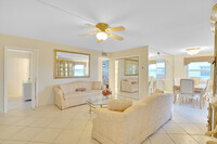 43 Stratford D in West Palm Beach, FL - Building Photo - Building Photo