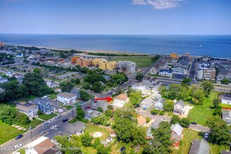 167 Witmer Pl, Unit 2 in Long Branch, NJ - Building Photo - Building Photo