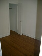 1942 N Whipple St, Unit 3F in Chicago, IL - Building Photo - Building Photo