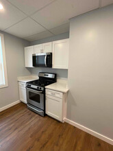 406 E 12th Ave in Munhall, PA - Building Photo - Building Photo