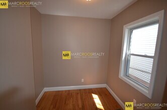 12 Cheever Ct, Unit Cheever Ct in Boston, MA - Building Photo - Building Photo