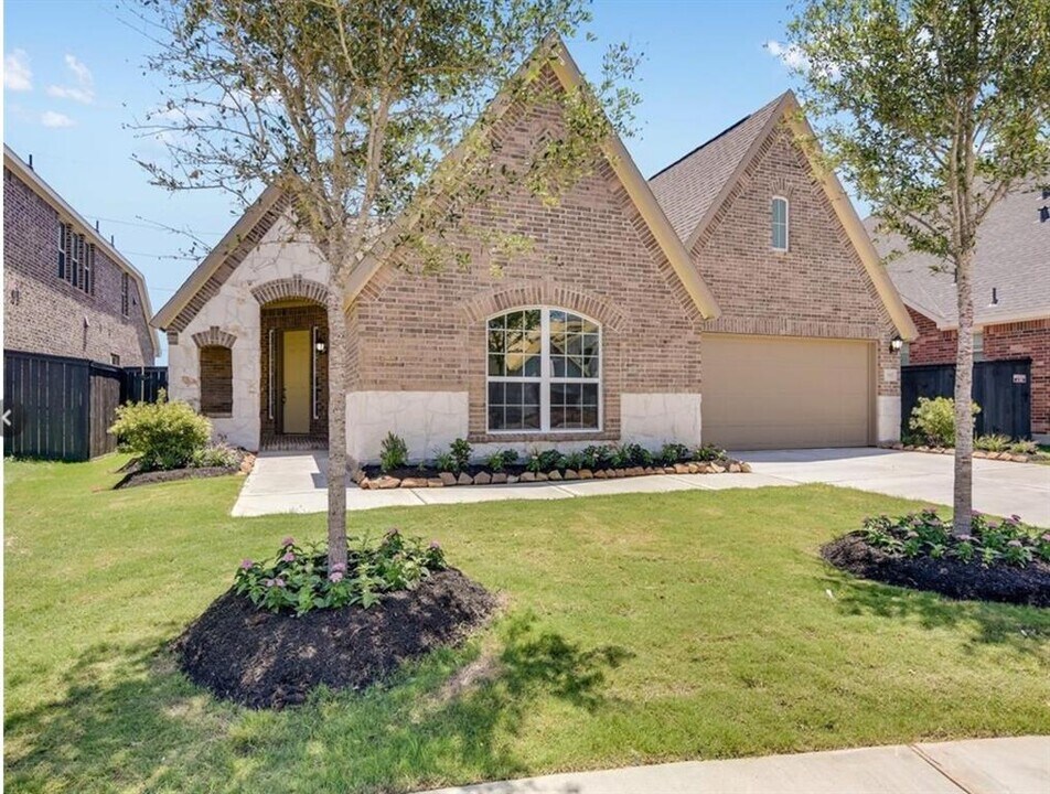 907 Daffodil View Ct in Richmond, TX - Building Photo