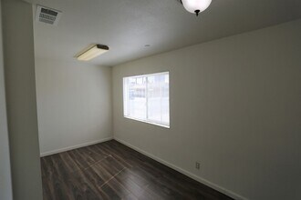 9817 Stephens St in Delhi, CA - Building Photo - Building Photo