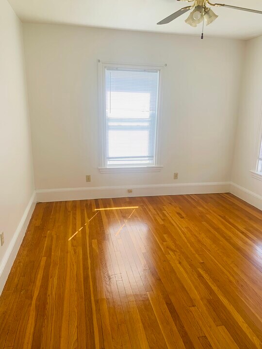 121 Myrtle St in Melrose, MA - Building Photo