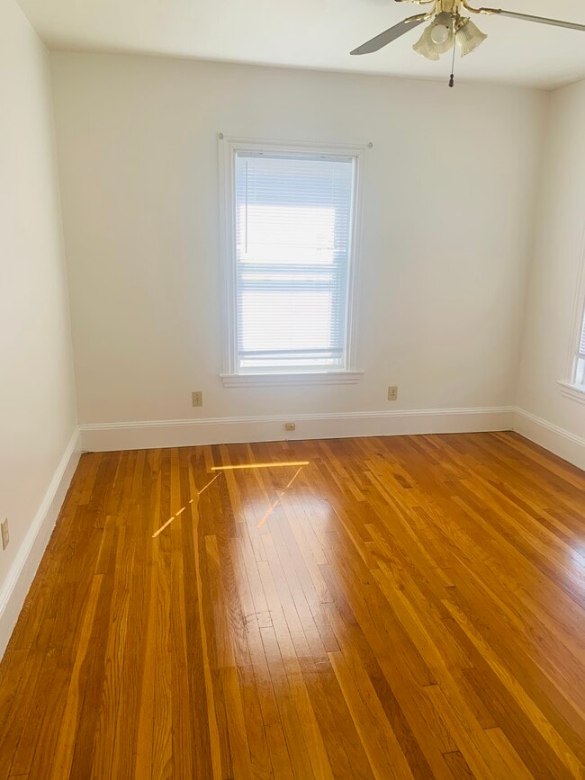 121 Myrtle St, Unit 2