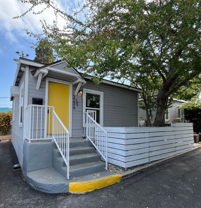 property at 3232 Verdugo Rd