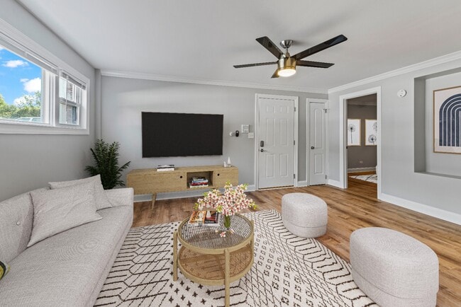 504 Basil Rd in Lake Bluff, IL - Building Photo - Building Photo