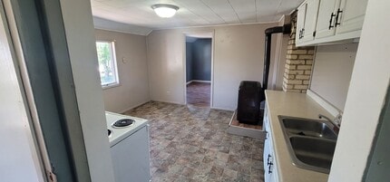 105 9th St in Cloquet, MN - Building Photo - Building Photo