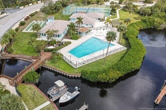 1550 NE 13th Terrace in Jensen Beach, FL - Building Photo - Building Photo