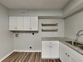 1710 Proctor St in Grand Prairie, TX - Building Photo - Building Photo