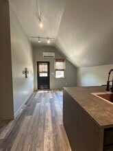 1413 Wabash Ave, Unit 2 in Mattoon, IL - Foto de edificio - Building Photo