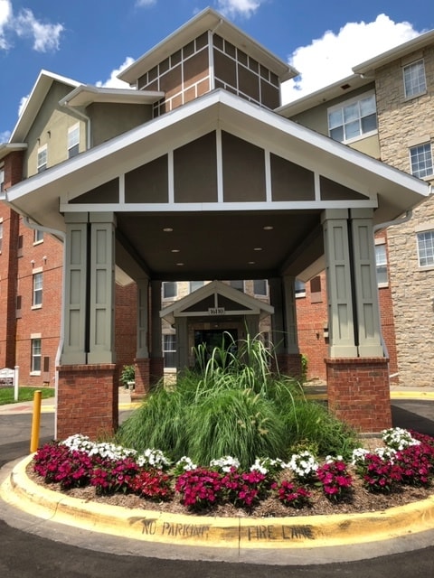The Gardens at Creekside in Olathe, KS - Foto de edificio - Building Photo