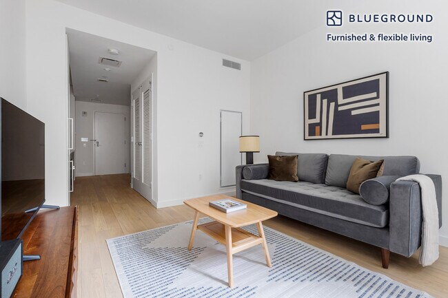 241 W 28th St in New York, NY - Foto de edificio - Building Photo