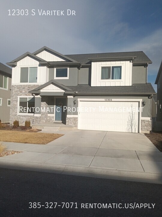 12303 Varitek Dr in Herriman, UT - Building Photo