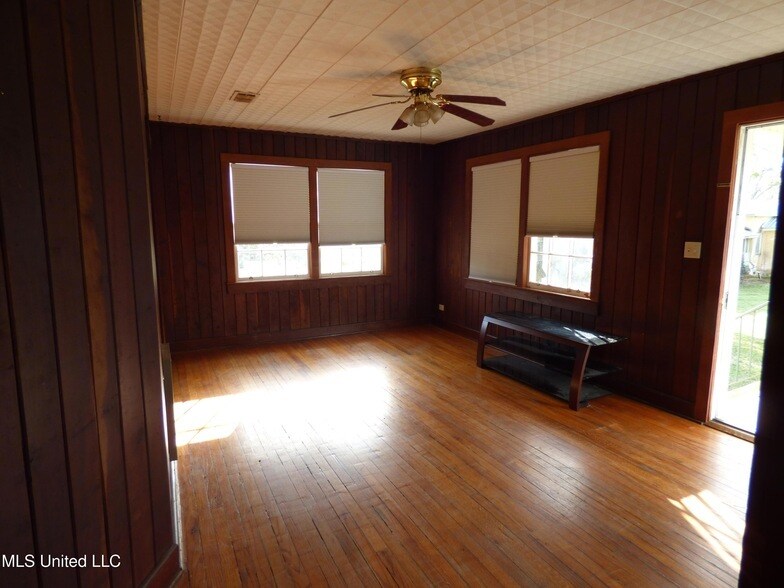 463 Monticello St SE in Bogue Chitto, MS - Foto de edificio