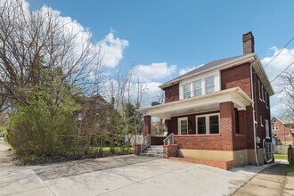 3459 Beechwood Blvd, Unit 1 in Pittsburgh, PA - Building Photo - Building Photo