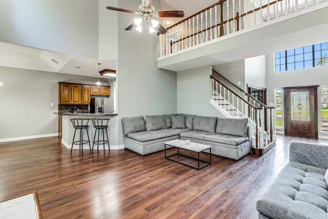4422 Lake Superior Dr in Corpus Christi, TX - Building Photo