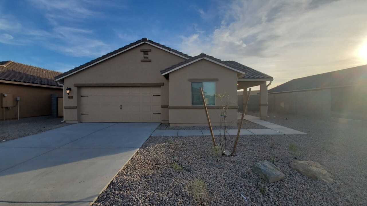 1523 E Inouye Dr in Casa Grande, AZ - Building Photo