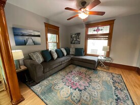 1391 Thomas Ave W, Unit ID1353282P in St. Paul, MN - Building Photo