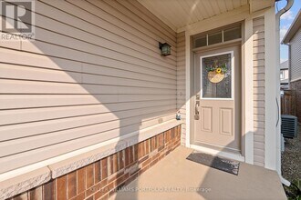 406 Grenke Pl in Milton, ON - Building Photo - Building Photo